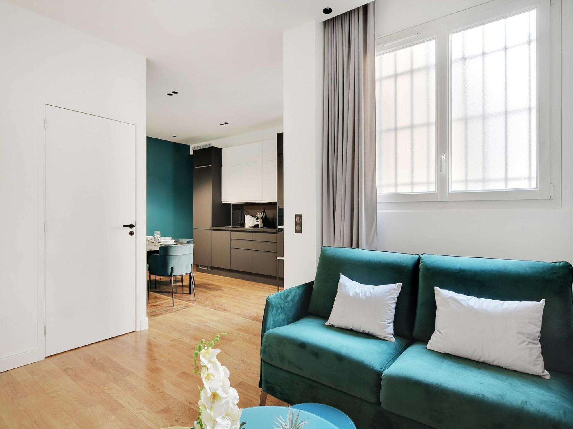 Wonderful Located Near Gare De Lyon