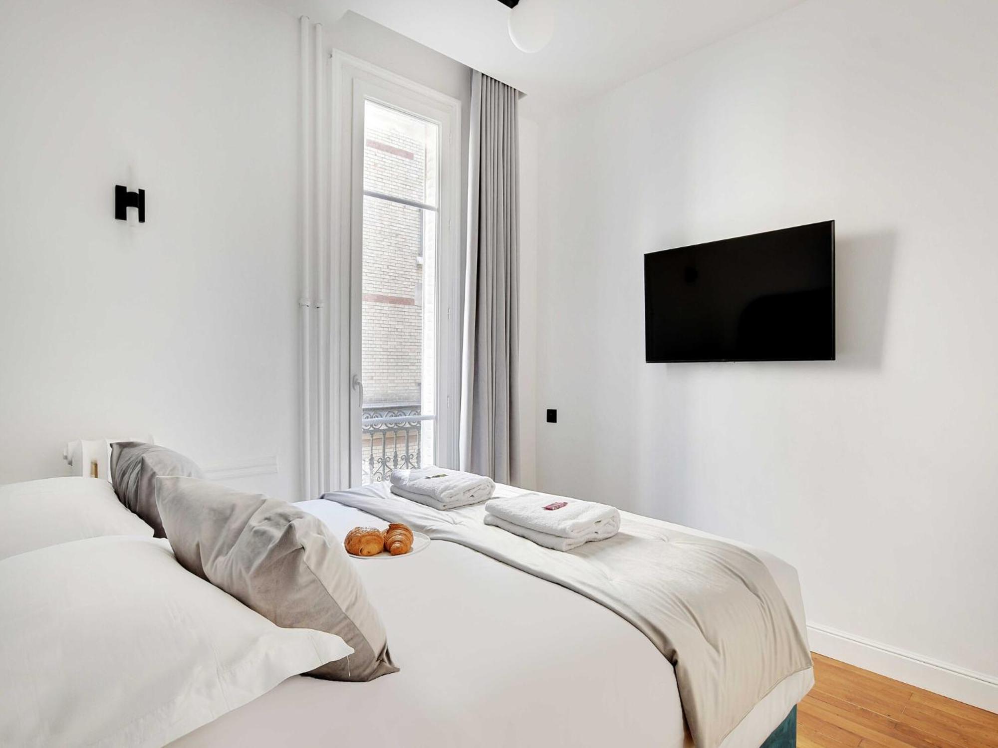 Wonderful Located Near Gare De Lyon *